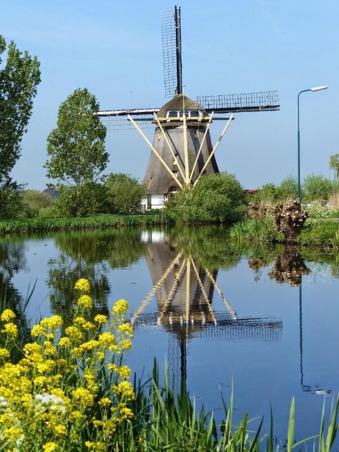 Mondriaanmolen, A Real Windmill Close To Amsterdam Abcoude Exterior photo